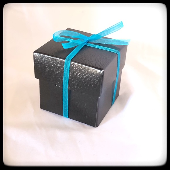 🆕✅ CABOCHON CHAIN NECKLACE W/CHANGEABLE CHARMS - Picture 3 of 3